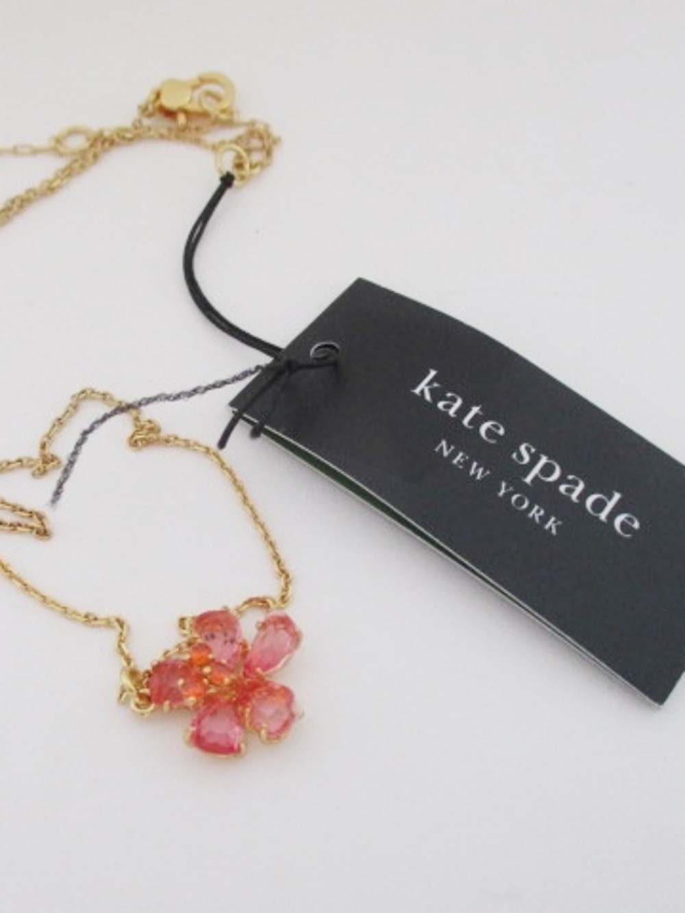 KATE SPADE - Paradise Flower Mini Pendant Necklace